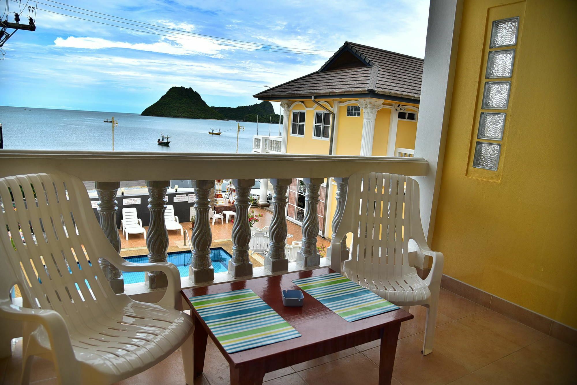 Sun Beach Guesthouse Прачуапкхирикхан Экстерьер фото